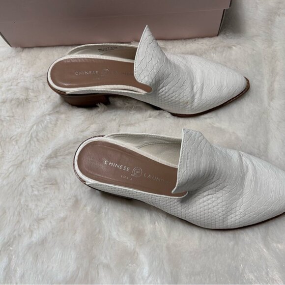 Chinese Laundry White Textured Mules - Picture 3 of 6